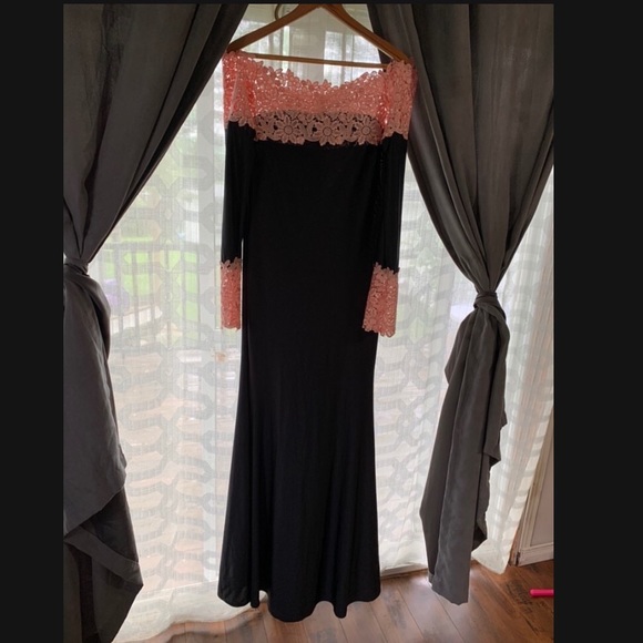 Turkish close - Picture 1 of 1